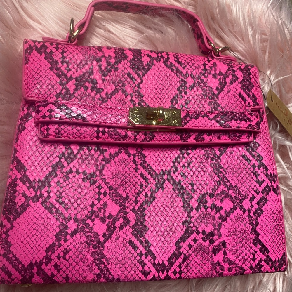 Really cute pink snake skin handbag